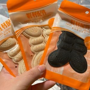 *CAN BE A FREEBIE WITH PURCHASE* Heel Lining for shoes
